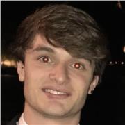 soy una persona aplicada en lo que hago y me gusta ayudar a las personas que lo necesitan, a poder ser que sean niños